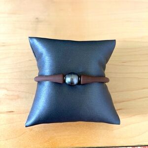 South Sea Pearl 10mm silicone bracelet